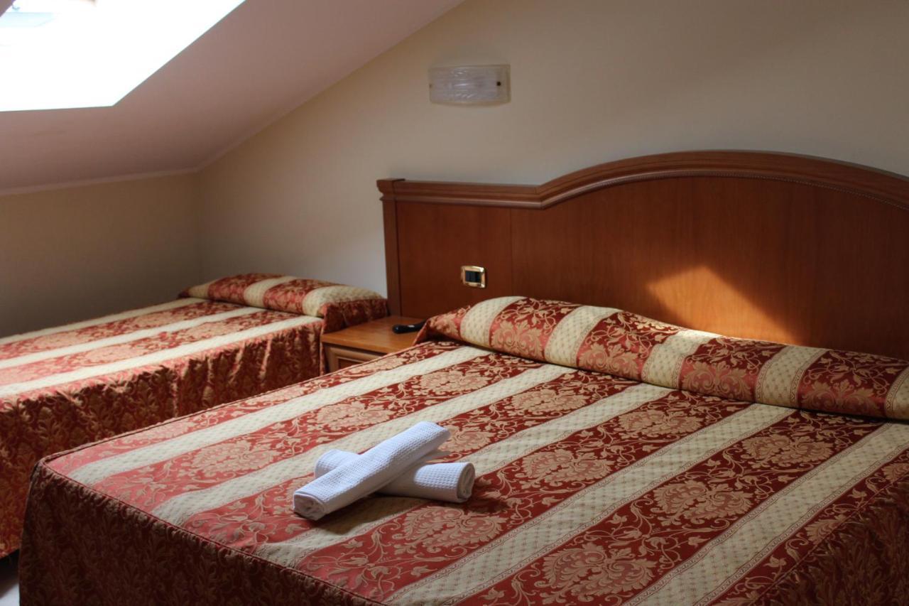 Hotel Concorde Sant'Egidio alla Vibrata Екстериор снимка