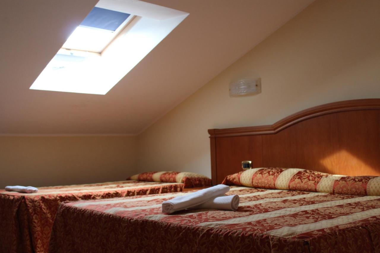 Hotel Concorde Sant'Egidio alla Vibrata Екстериор снимка