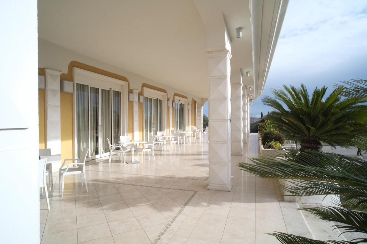 Hotel Concorde Sant'Egidio alla Vibrata Екстериор снимка