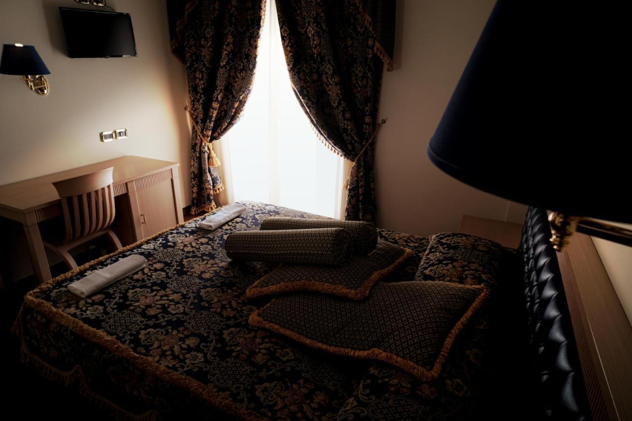 Hotel Concorde Sant'Egidio alla Vibrata Екстериор снимка