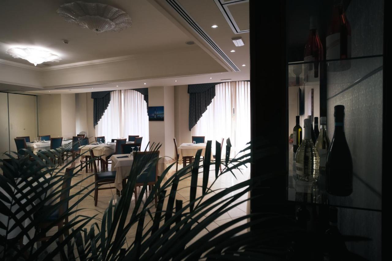 Hotel Concorde Sant'Egidio alla Vibrata Екстериор снимка