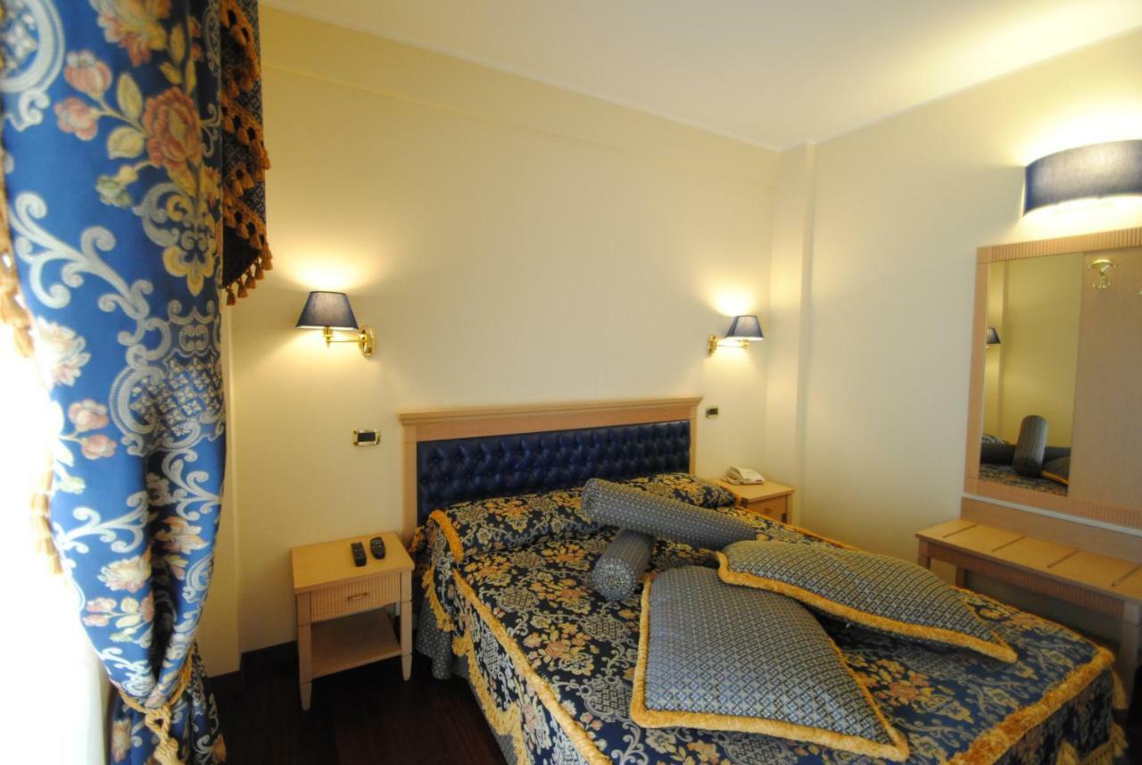 Hotel Concorde Sant'Egidio alla Vibrata Екстериор снимка