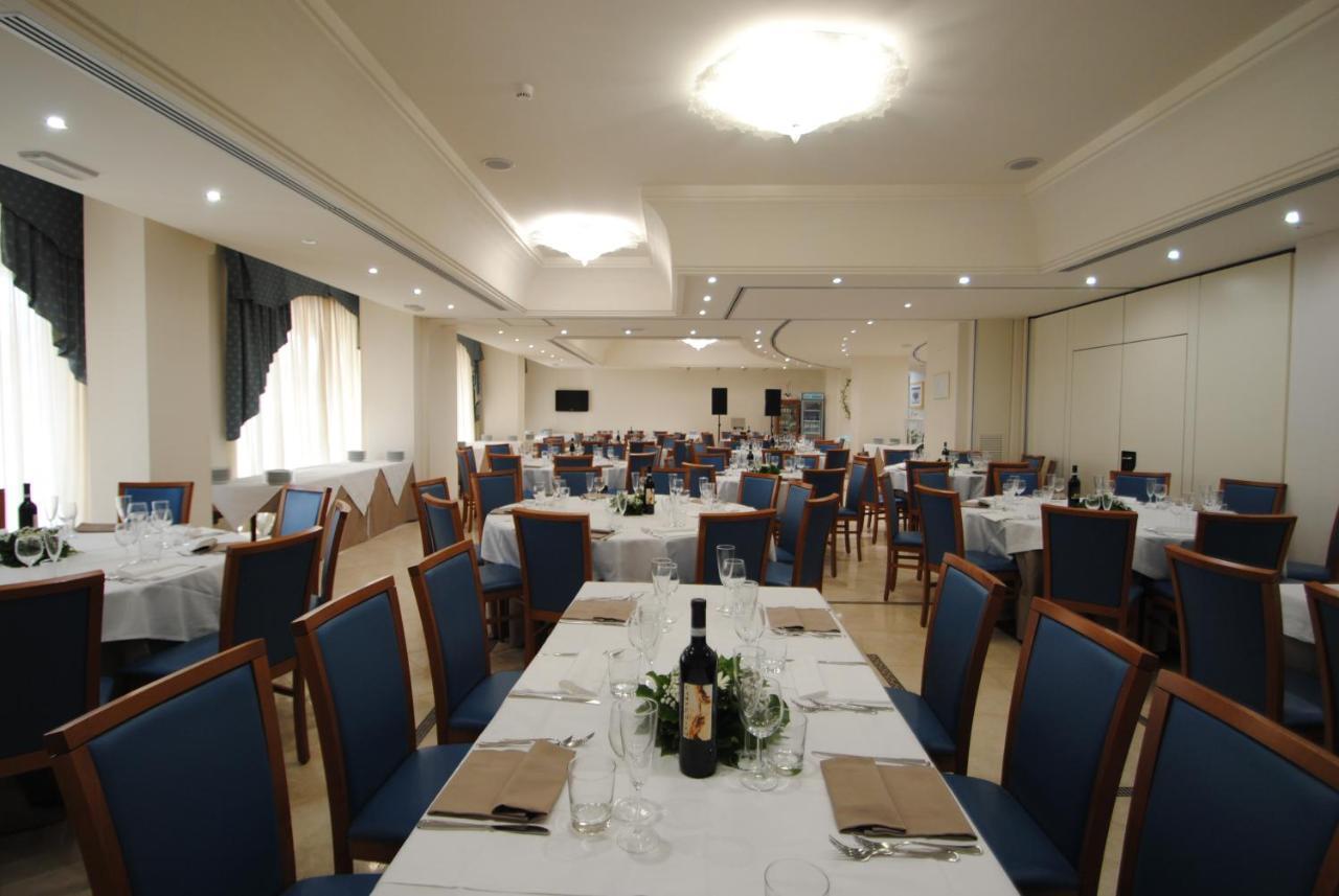 Hotel Concorde Sant'Egidio alla Vibrata Екстериор снимка